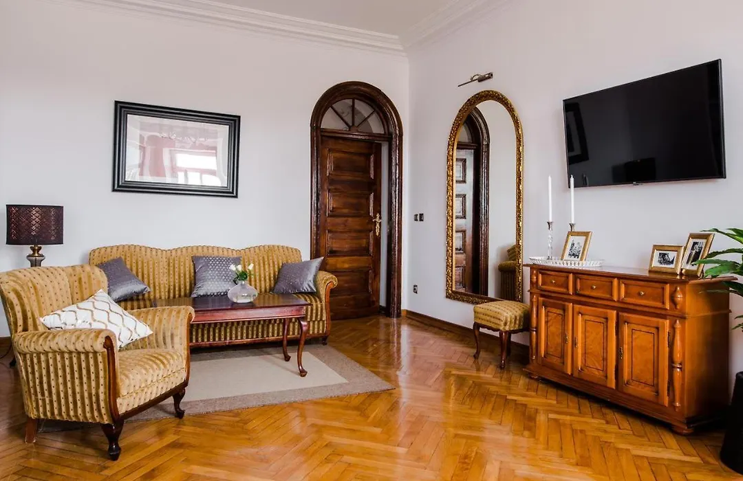 HALBY Luxury Rooms Chmielna 73B-1